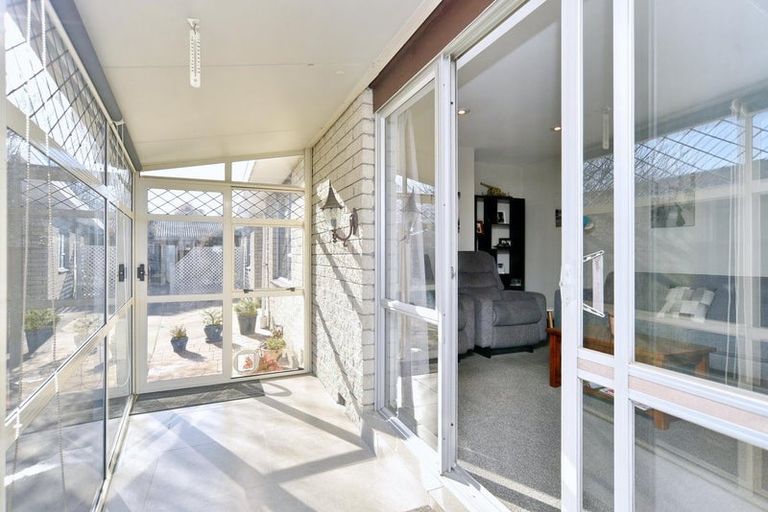 Photo of property in 1/168 Sawyers Arms Road, Bishopdale, Christchurch, 8053