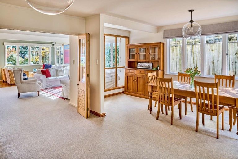 Photo of property in 10 Tui Road, Days Bay, Lower Hutt, 5013