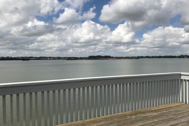 Photo of property in 19 Reynard Terrace, Conifer Grove, Takanini, 2112