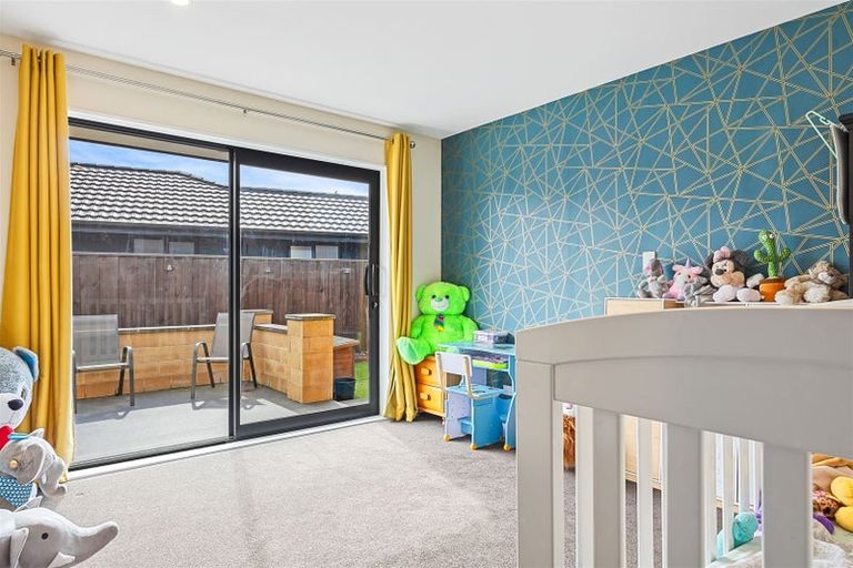 Photo of property in 76 Te Hurunui Drive, Pegasus, 7612