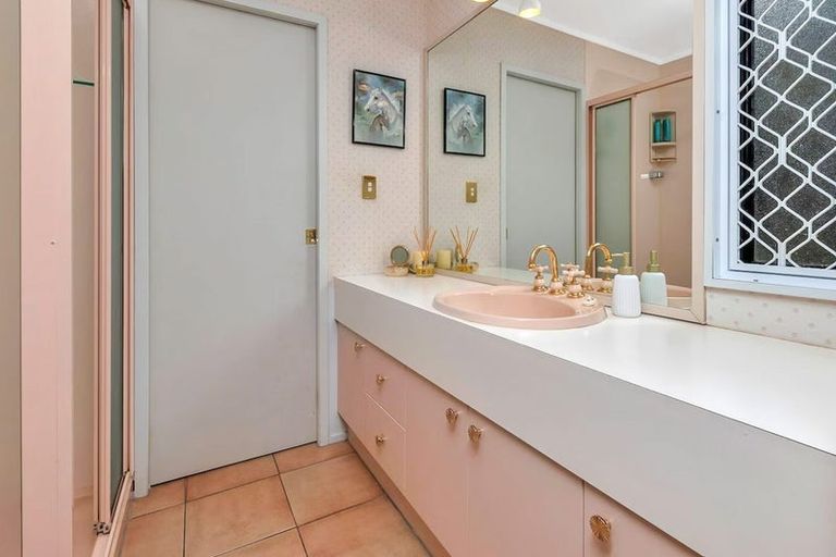 Photo of property in 8 Titore Way, Russell, 0202