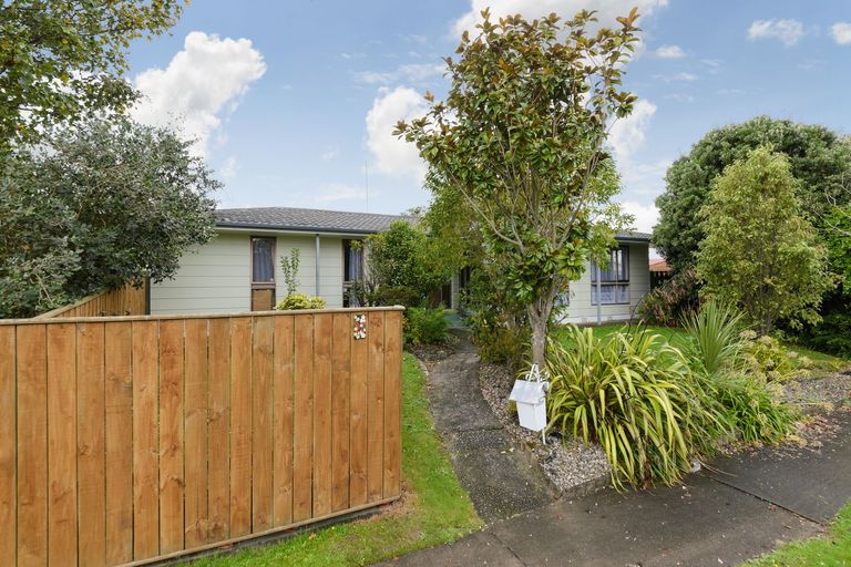 Photo of property in 51 Kimberley Grove, Westbrook, Palmerston North, 4412