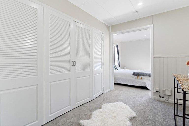 Photo of property in 14 Plunket Avenue, Papatoetoe, Auckland, 2104