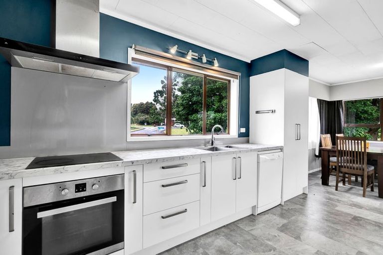 Photo of property in 5 Bronte Place, Whalers Gate, New Plymouth, 4310