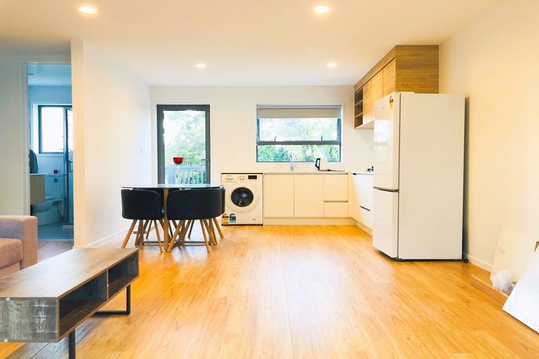 Photo of property in 74 Park Road, Glenfield, Auckland, 0629