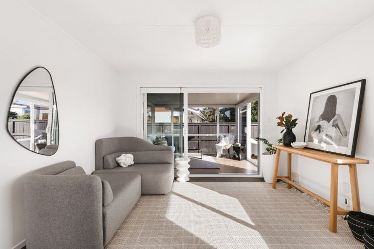 Photo of property in 117b Ngatai Road, Otumoetai, Tauranga, 3110