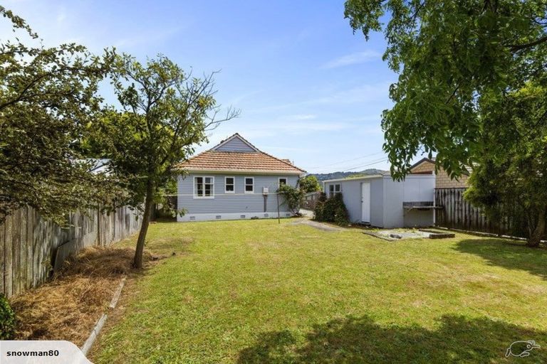 Photo of property in 96b Waiwhetu Road, Waterloo, Lower Hutt, 5011