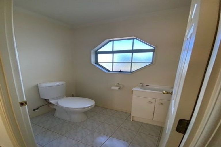 Photo of property in 2/7 Belmont Terrace, Milford, Auckland, 0620