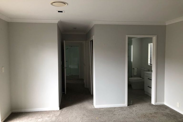 Photo of property in 54a Hattaway Avenue, Bucklands Beach, Auckland, 2012