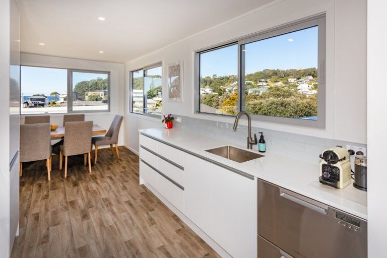 Photo of property in 113 Russell Bruce Place, Onemana, Whangamata, 3691