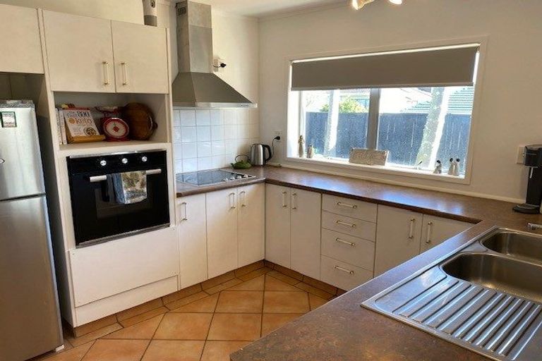 Photo of property in 169 Bucklands Beach Road, Bucklands Beach, Auckland, 2012