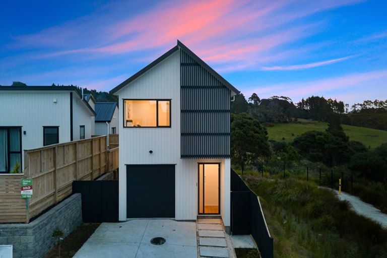 Photo of property in 33 Biokovo Street, Massey, 0614