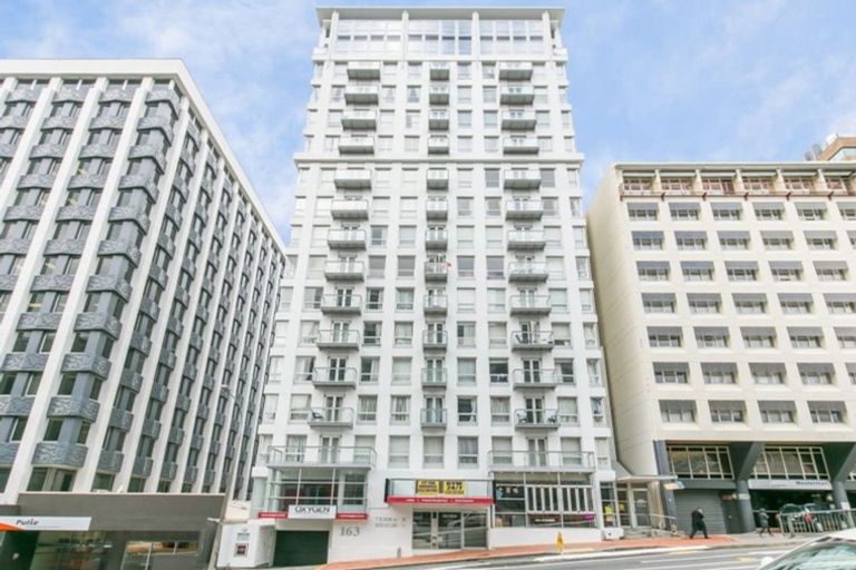 Photo of property in Terrace Heights Apartments, 2c/163 The Terrace, Wellington Central, Wellington, 6011