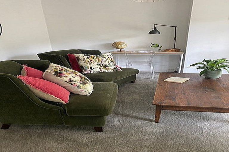 Photo of property in 17 Ottawa Road, Ngaio, Wellington, 6035