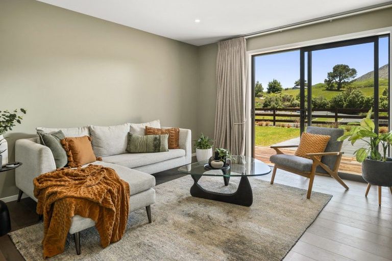 Photo of property in 11 Lochridge Drive, Kinloch, 3377