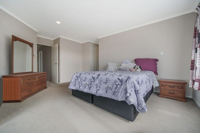 Photo of property in 33 Fergy Crescent, Wattle Downs, Auckland, 2103