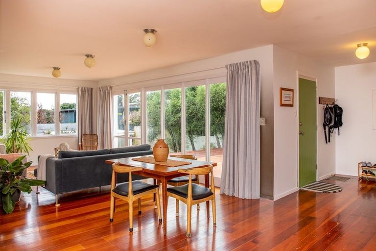 Photo of property in 171 Muritai Road, Eastbourne, Lower Hutt, 5013