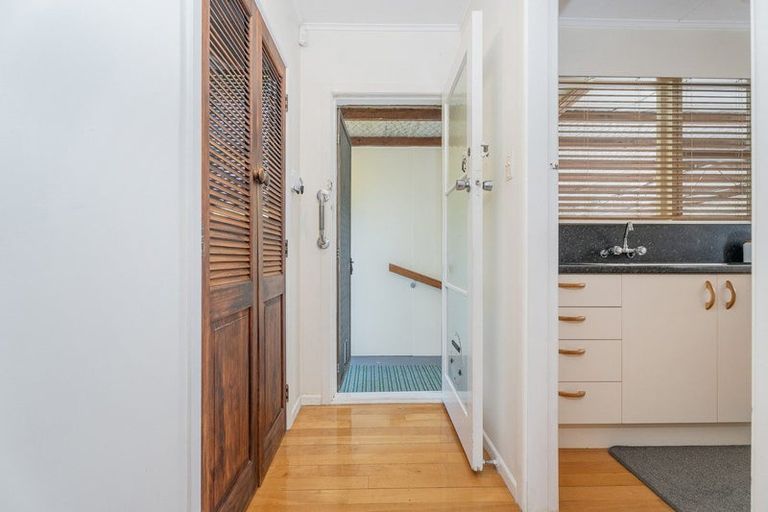 Photo of property in 14 Cook Drive, Whitianga, 3510