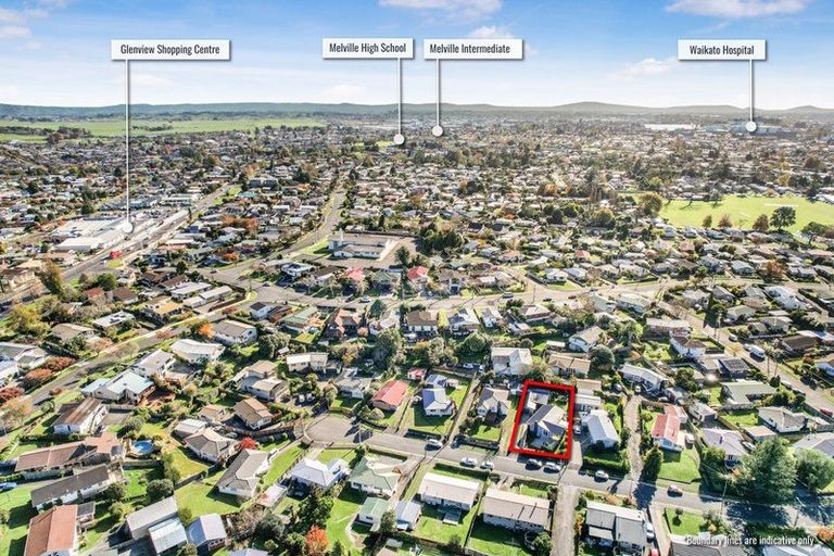 Photo of property in 14 Manapouri Place, Glenview, Hamilton, 3206