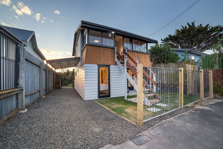 Photo of property in 278 Marine Parade, New Brighton, Christchurch, 8061
