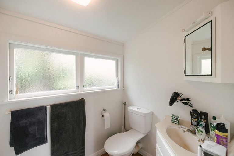 Photo of property in 12 Lifford Place, Awapuni, Palmerston North, 4412