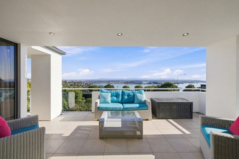 Photo of property in 60 Glenstrae Road, Redcliffs, Christchurch, 8081