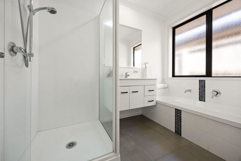 Photo of property in 48 Edgeview Crescent, Fitzroy, Hamilton, 3206