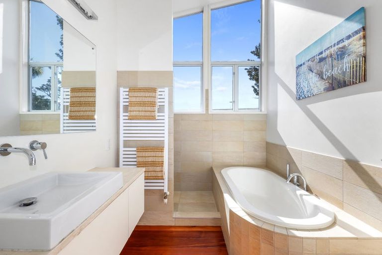 Photo of property in 18 Montgomery Terrace, Hillsborough, Christchurch, 8022