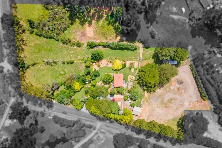 Photo of property in 32 Crowther Road, Wainuiomata, 5373