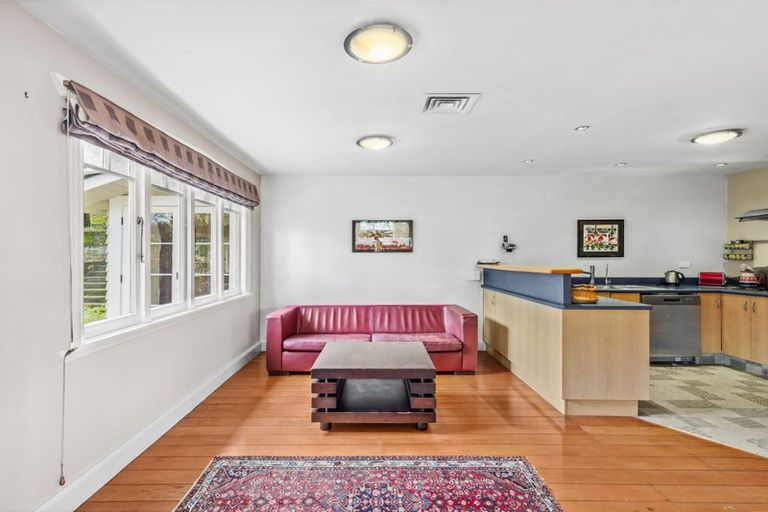 Photo of property in 31 Tahunanui Drive, Tahunanui, Nelson, 7011