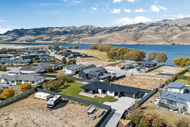 Photo of property in 30 Ethereal Crescent, Mount Pisa, Cromwell, 9383