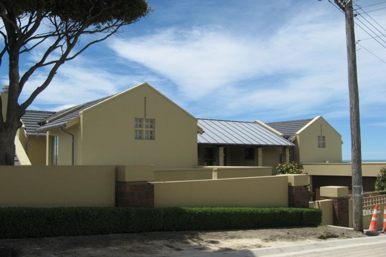 Photo of property in 2 Kinsey Terrace, Clifton, Christchurch, 8081