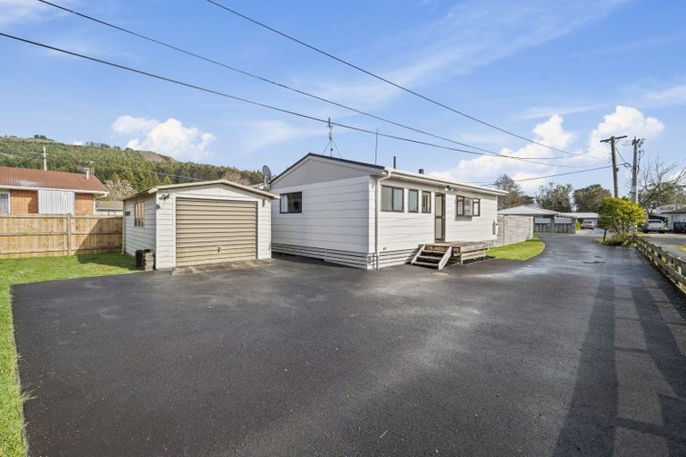 Photo of property in 17a Barnard Road, Fairy Springs, Rotorua, 3015