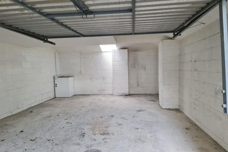 Photo of property in 2/7 Division Street, Riccarton, Christchurch, 8041