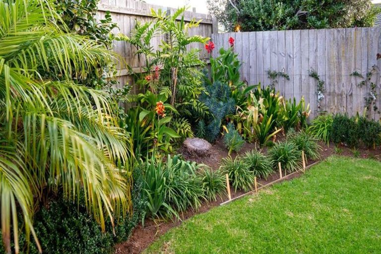 Photo of property in 1/12 Brook Street, Milford, Auckland, 0620