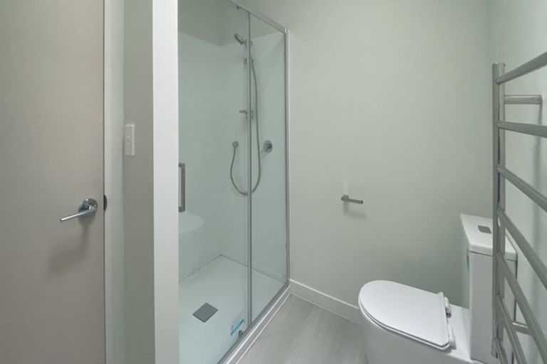 Photo of property in 3/2 Moor Avenue, Te Atatu Peninsula, Auckland, 0610