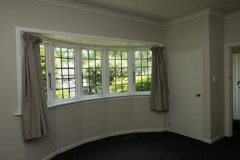 Photo of property in 5 Burrows Avenue, Karori, Wellington, 6012