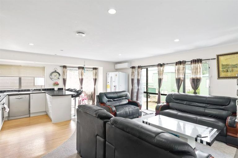 Photo of property in 74 Malaspina Place, Papatoetoe, Auckland, 2025