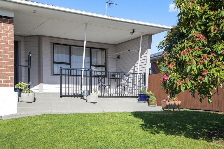 Photo of property in 60 Helvetia Road, Pukekohe, 2120