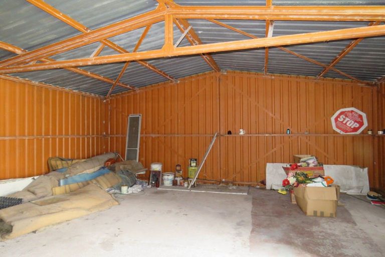 Photo of property in 17 Ives Street, Hector, 7822