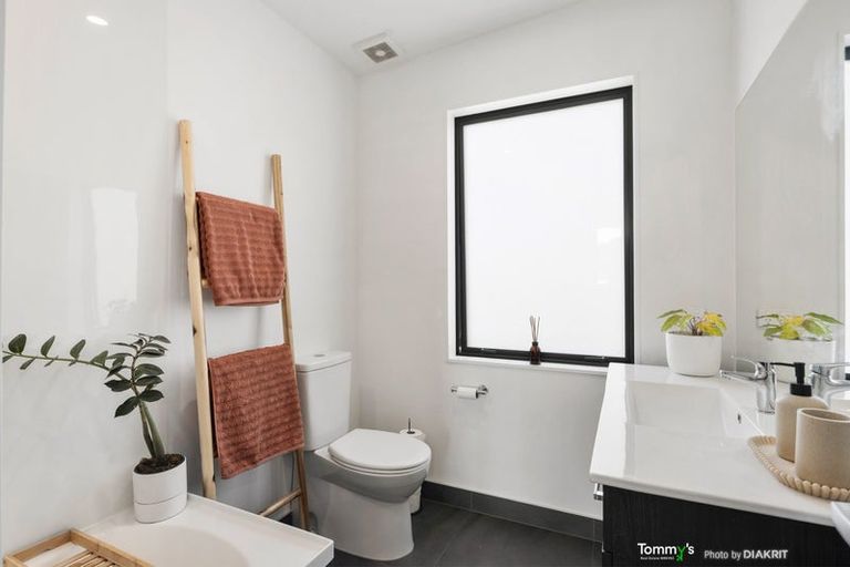 Photo of property in 7/52 High Street, Island Bay, Wellington, 6023