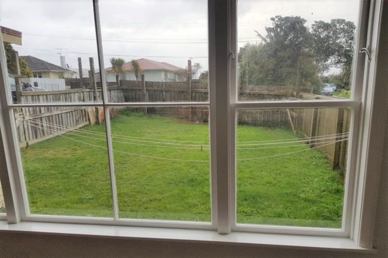 Photo of property in 78-80 Leicester Street, Cannons Creek, Porirua, 5024