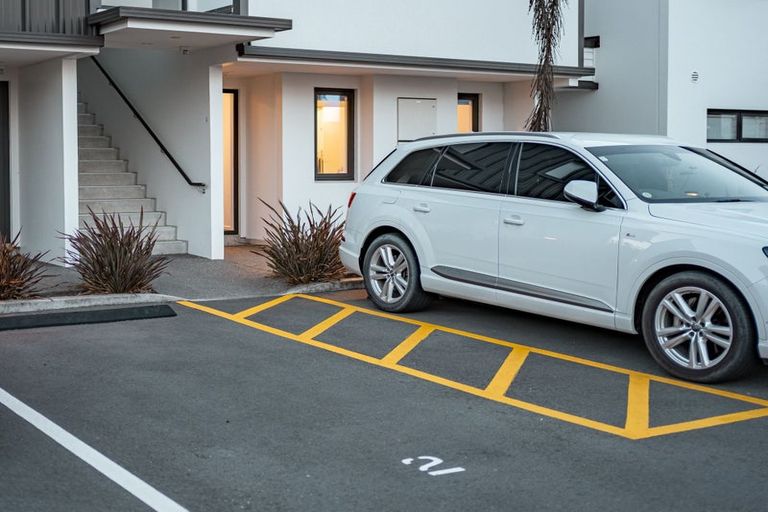 Photo of property in 2/69 Suva Street, Upper Riccarton, Christchurch, 8041