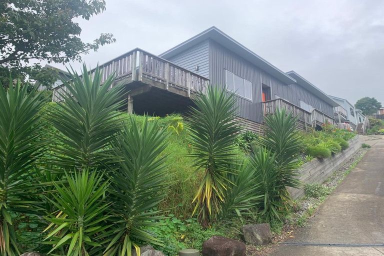 Photo of property in 8 Lavender Close, Spotswood, New Plymouth, 4310