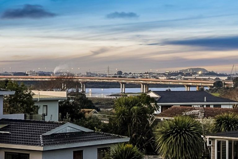 Photo of property in 9a Scott Avenue, Mangere Bridge, Auckland, 2022