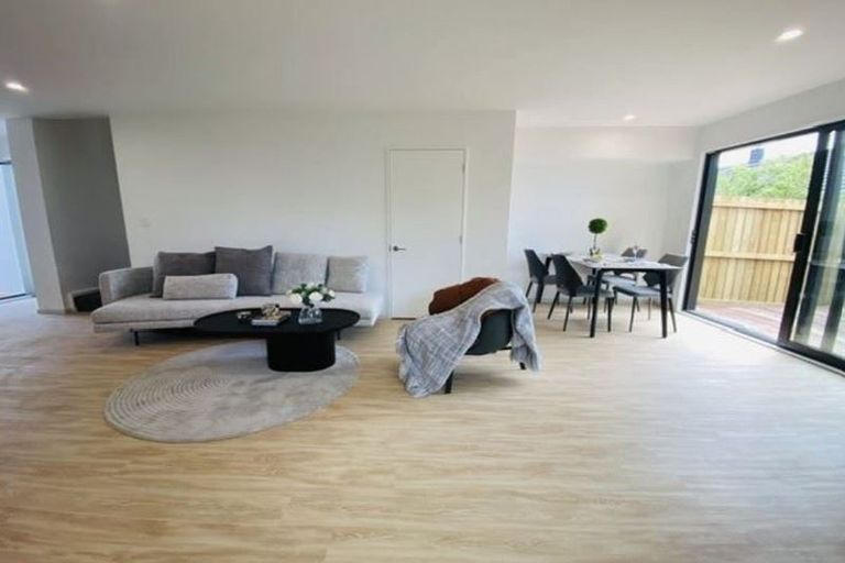 Photo of property in 7/4 Gilberthorpes Road, Islington, Christchurch, 8042