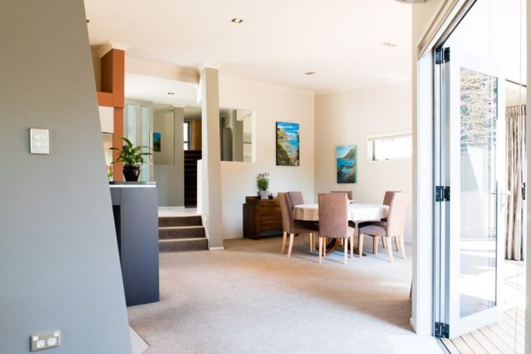 Photo of property in 5a Te Mata Peak Road, Havelock North, 4130