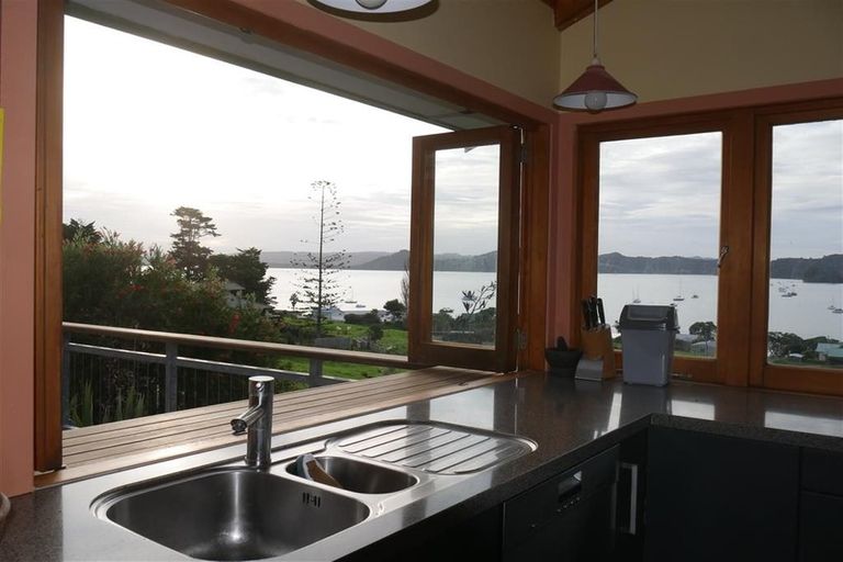 Photo of property in 6 Reotahi Road, Whangarei Heads, Whangarei, 0174