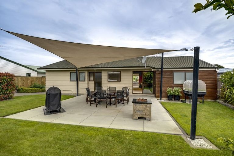 Photo of property in 23a Hammond Road, Taradale, Napier, 4112