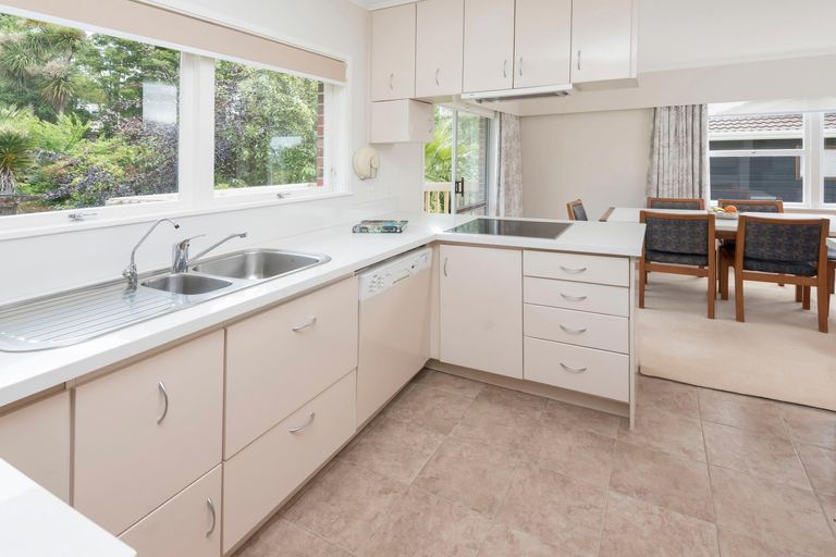 Photo of property in 5 Masefield Street, Cockle Bay, Auckland, 2014